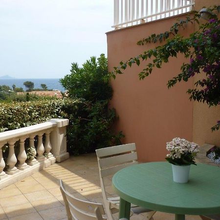 Logement calme proche mer, 4 personnes, St Aygulf Fréjus Eksteriør billede