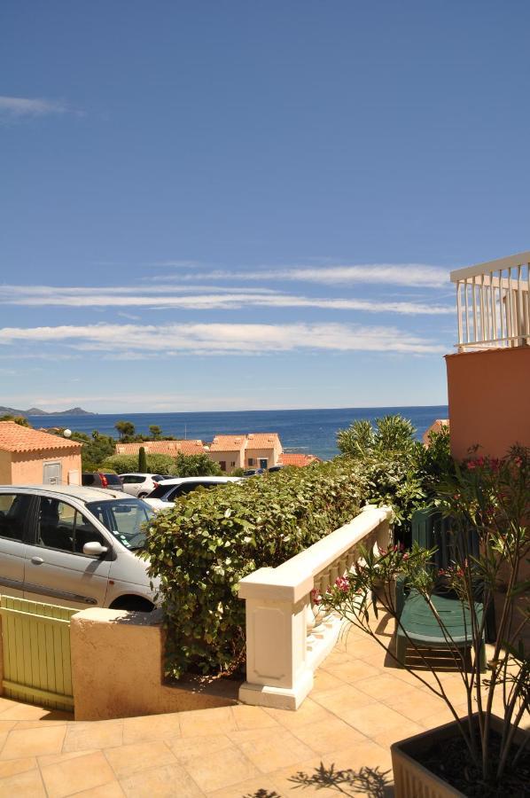 Logement calme proche mer, 4 personnes, St Aygulf Fréjus Eksteriør billede
