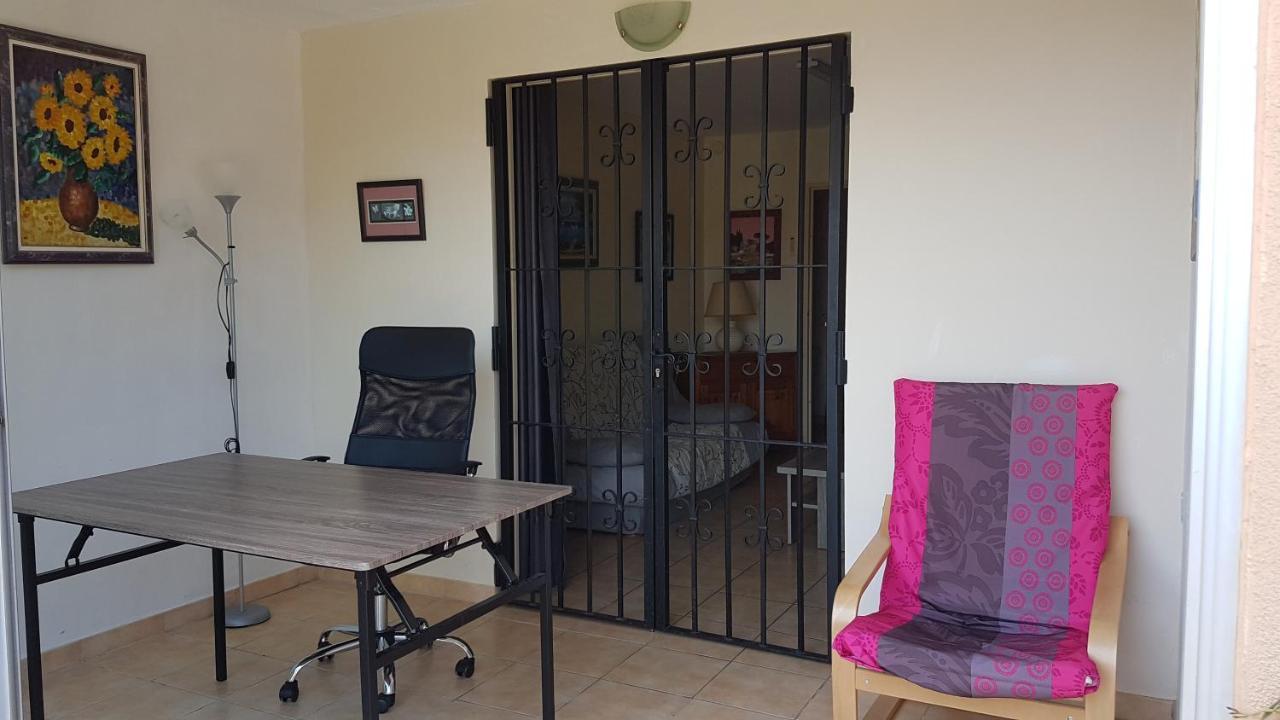 Logement calme proche mer, 4 personnes, St Aygulf Fréjus Eksteriør billede